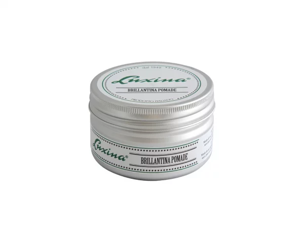 Die Luxina Brillantina Pomade, von italienischer Marke Luxina, ist wieder da, um Ihrem Haar ein elegantes Styling zu verleihen, so wie es in den 50er Jahren in Italien beliebt war.