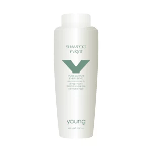 Young Y-Vigor Shampoo, ein verdichtendes Shampoo, der italienischen Marke Young, das dazu dient, Haarausfall vorzubeugen. Entwickelt für schwaches, feines und ausgedünntes Haar. Mit gezielt wirkungsvollen Inhaltsstoffen formuliert, verbessert es die Mikrozirkulation und wirkt der Follikelalterung entgegen. Bei regelmäßiger Anwendung stimuliert es den Zellstoffwechsel und unterstützt die Regeneration der Haarfasern.