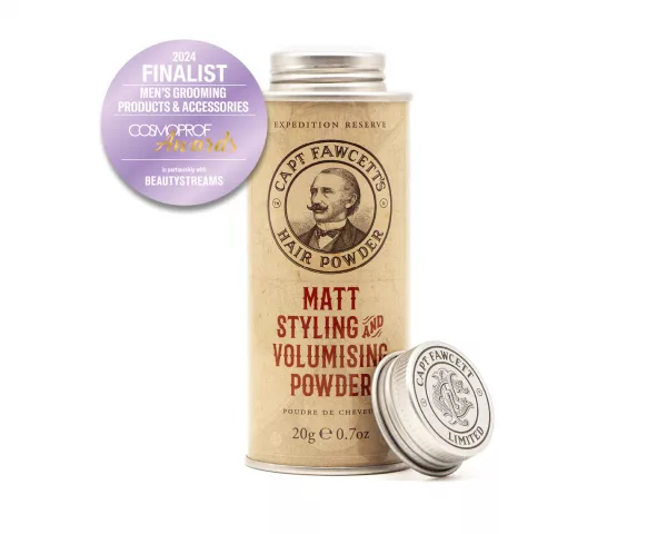 Captain Fawcetts Expedition Reserve Matt Styling &Volumising Hair Powder ist eine maßgeschneiderte Mischung, die ein vielseitiges Haarstyling ermöglicht.